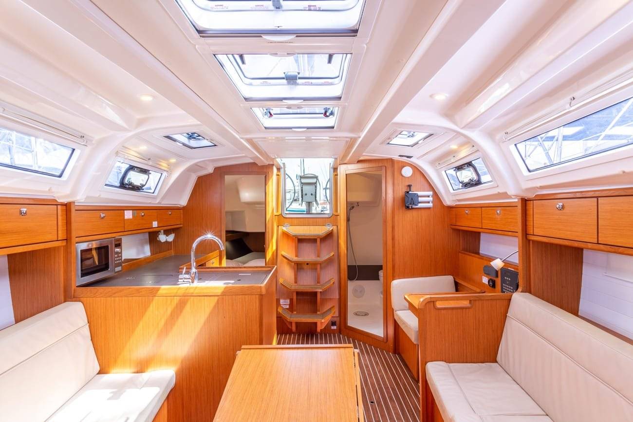 Bavaria 37 - 5