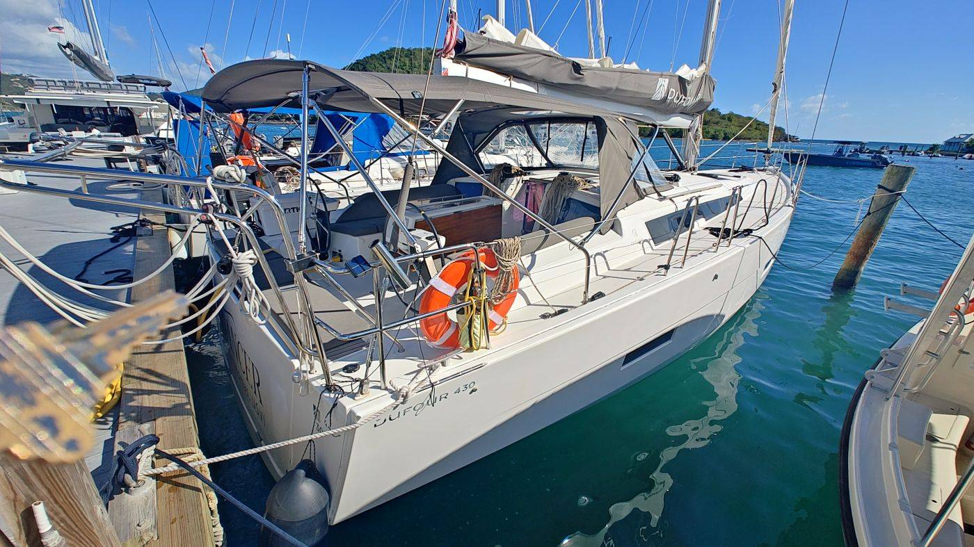 Dufour 430 Grand Large - 3