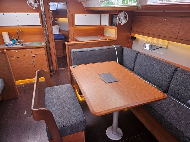 Dufour 430 Grand Large - 5
