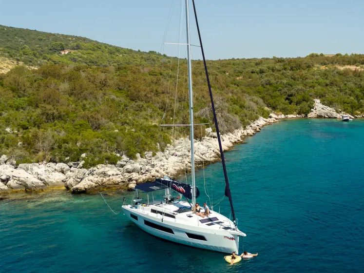 Dufour 44 (Exclusive) - 5