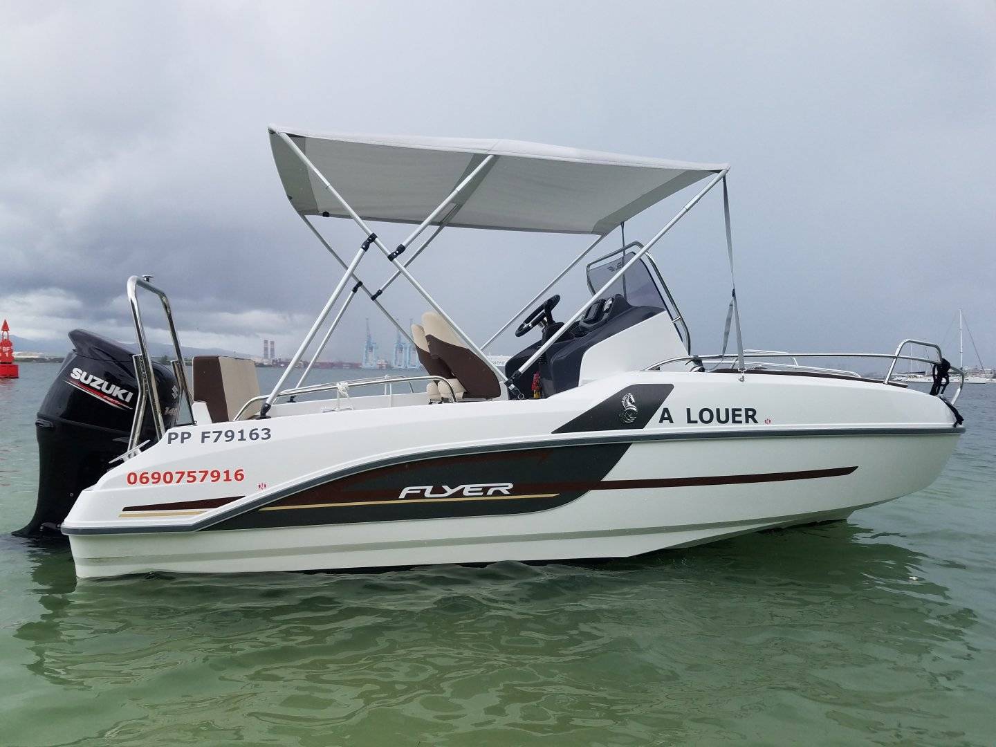 Flyer 5.5 Sundeck