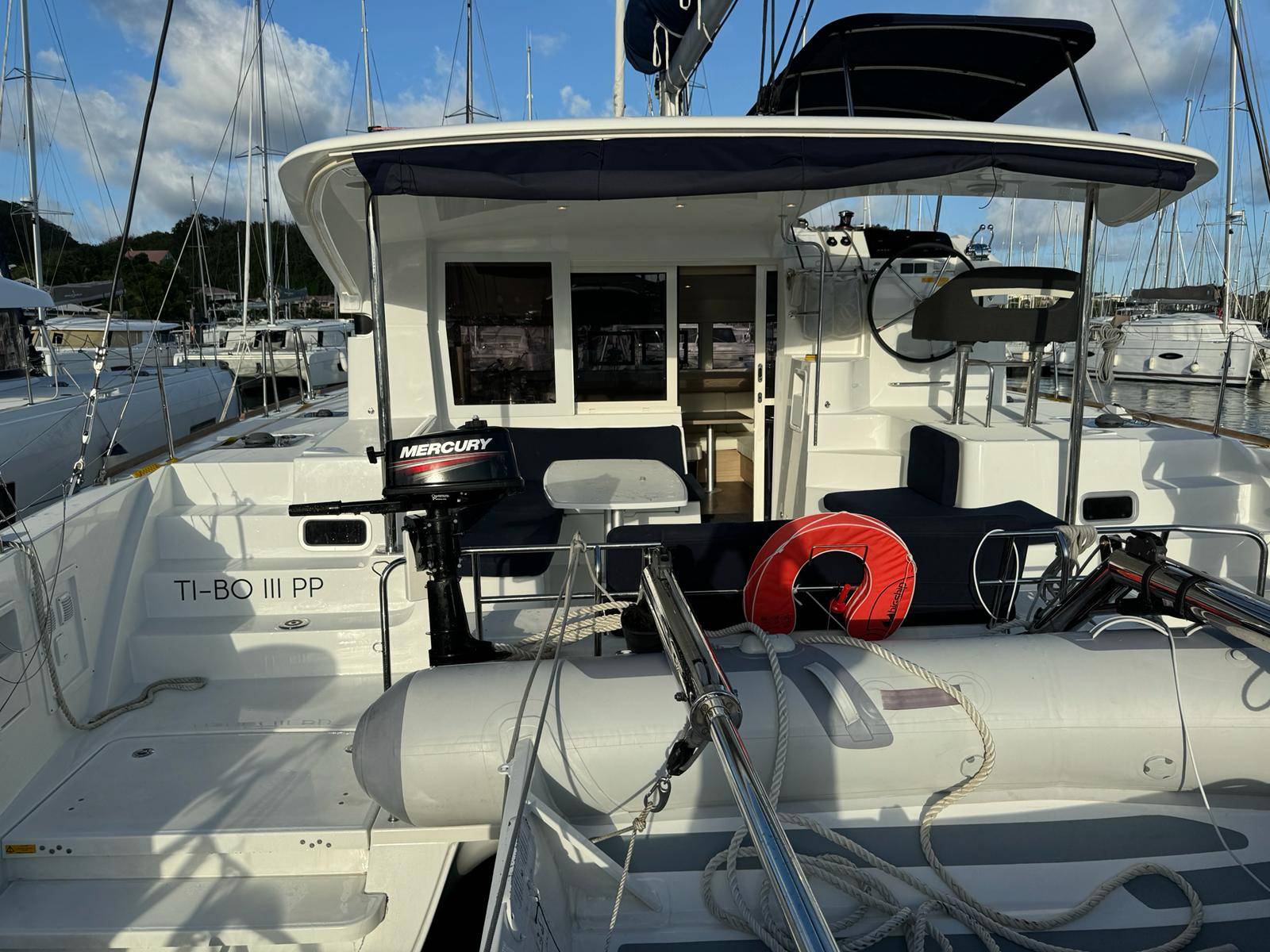 Lagoon 40