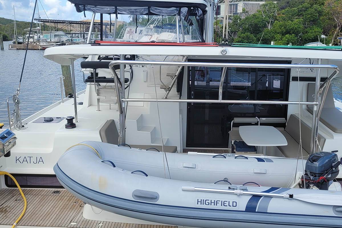 Lagoon 42