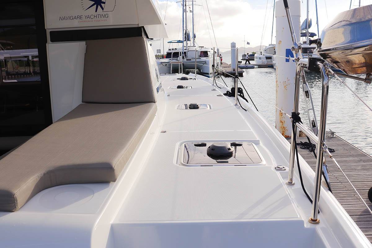 Lagoon 42 - 3