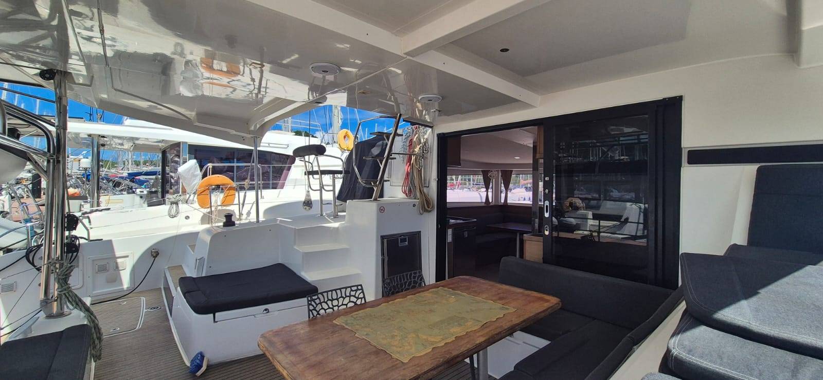 Lagoon 42 - 2