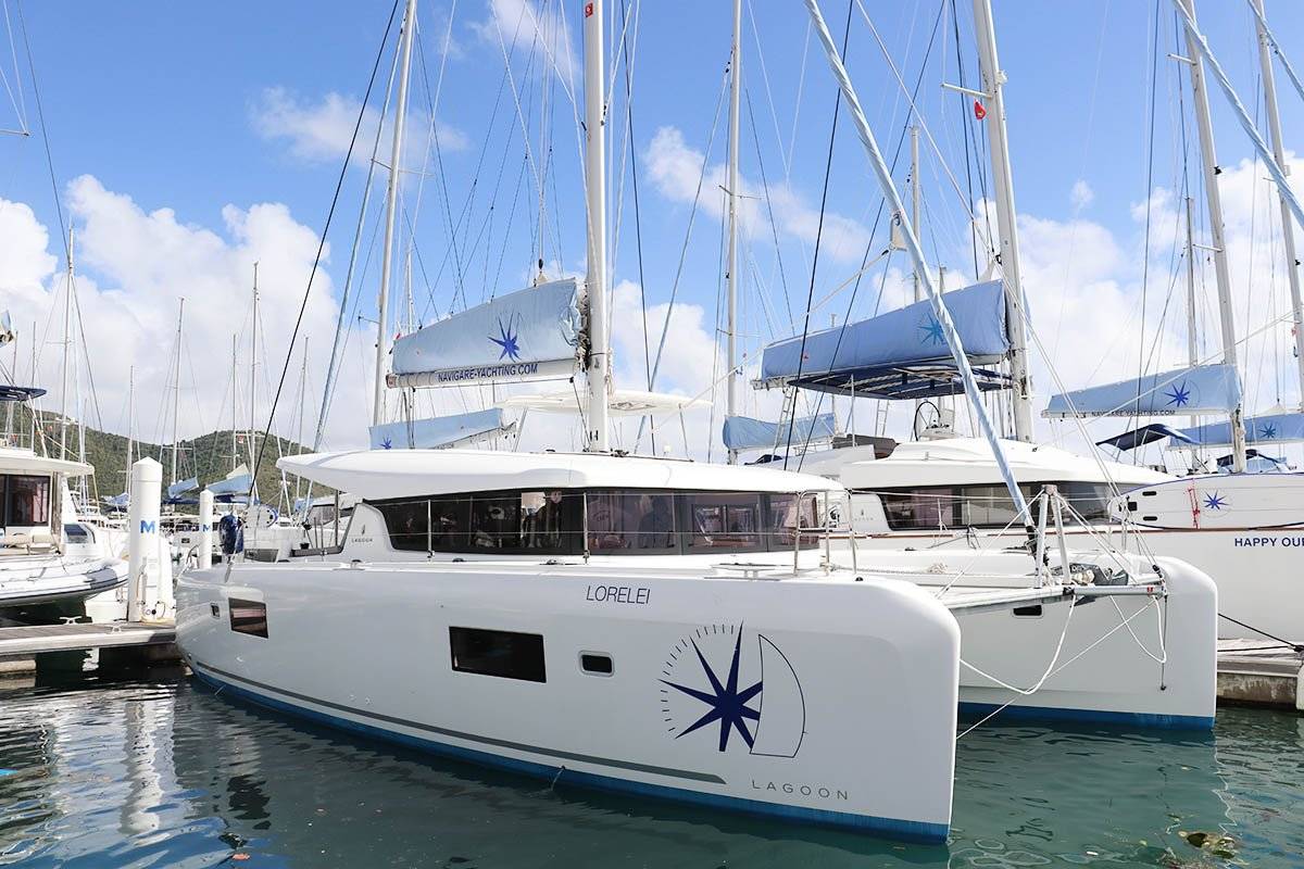 Lagoon 42