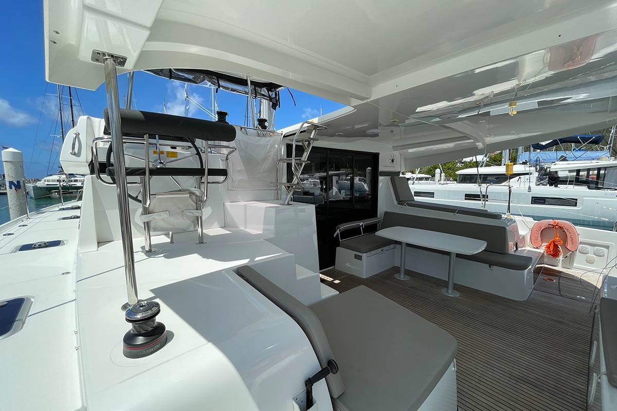 Lagoon 42 - 3