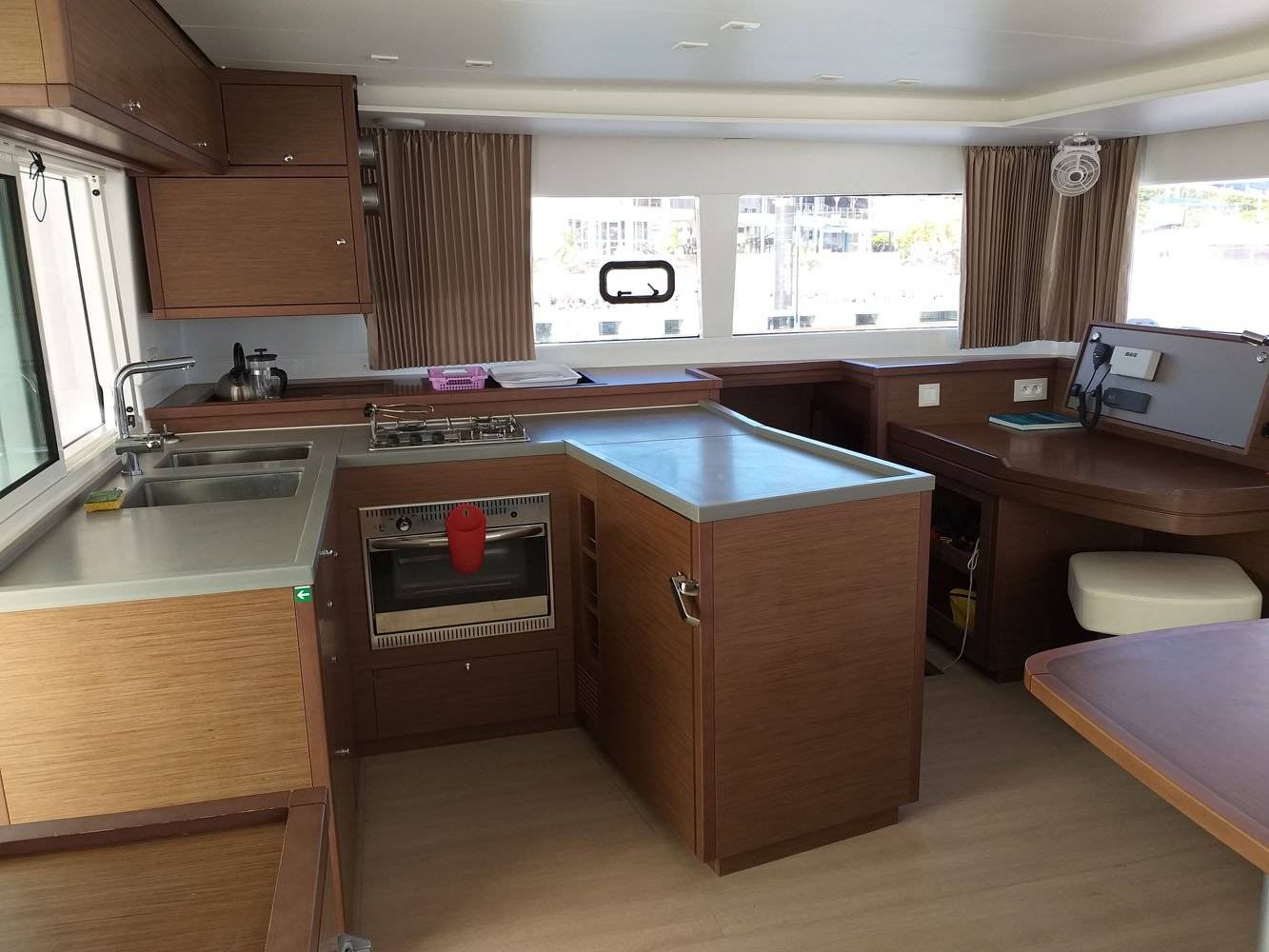 Lagoon 450 - 4