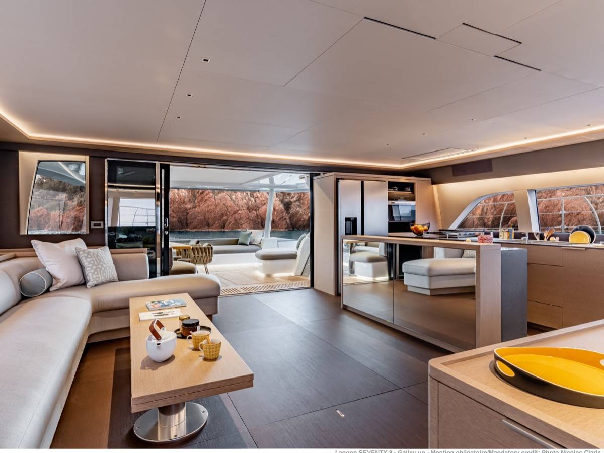 Lagoon Seventy 8 - 2