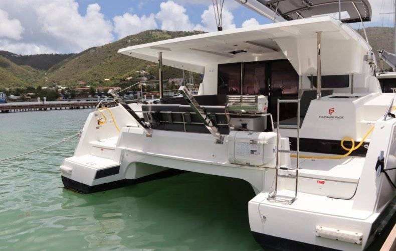 Lucia 40 - 4