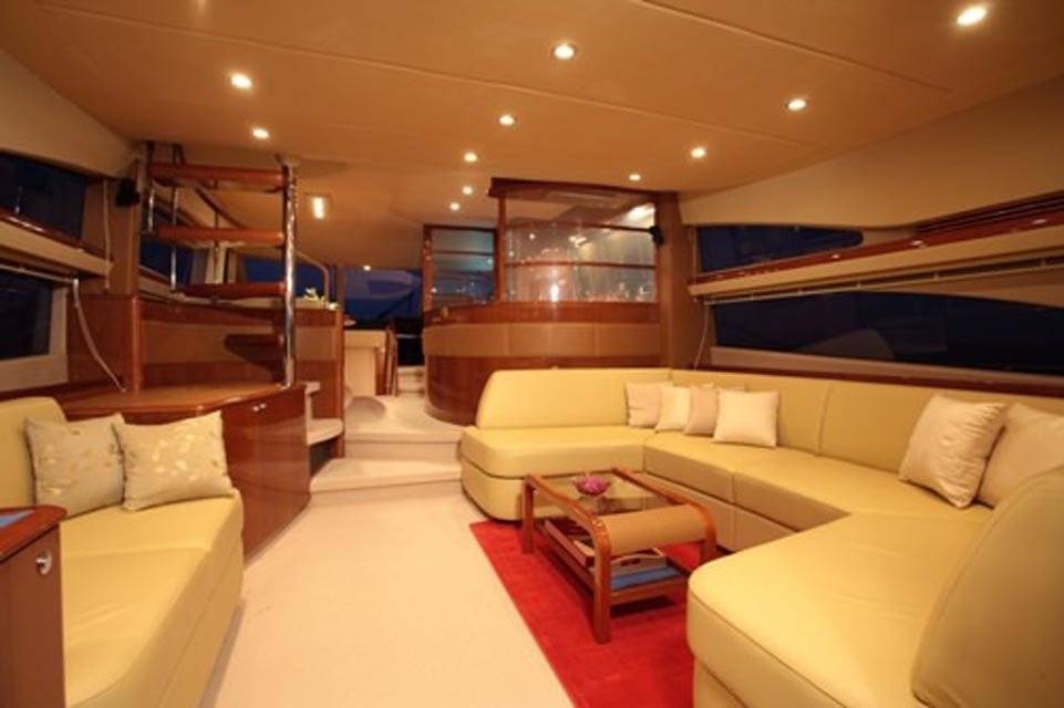 Princess Flybridge 67 - 2
