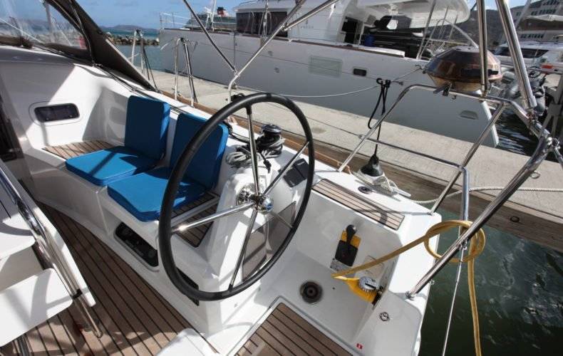 Sun Odyssey 349 - 3
