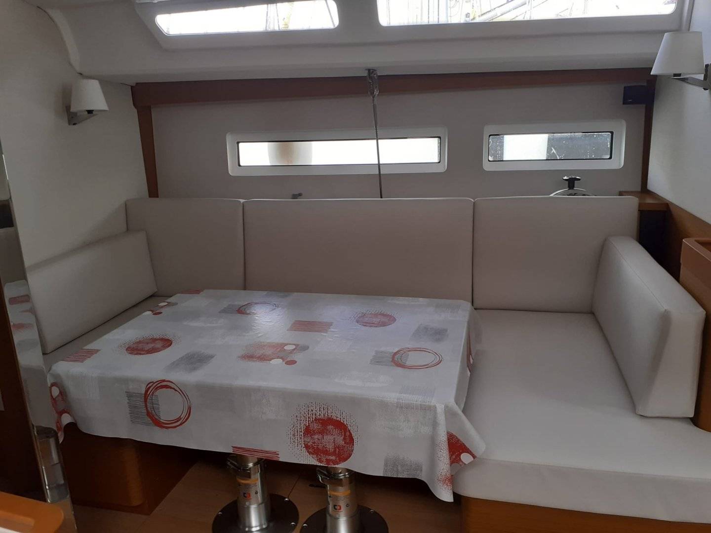 Sun Odyssey 440 - 3