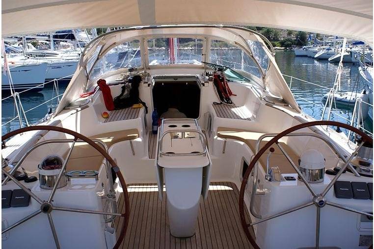 Sun Odyssey 54 - 3