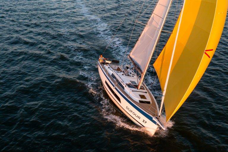 Dufour 37