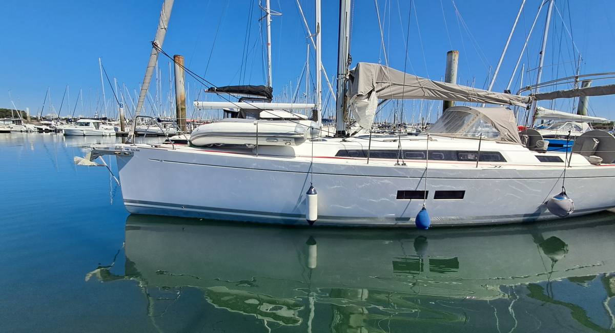 Grand Soleil 39