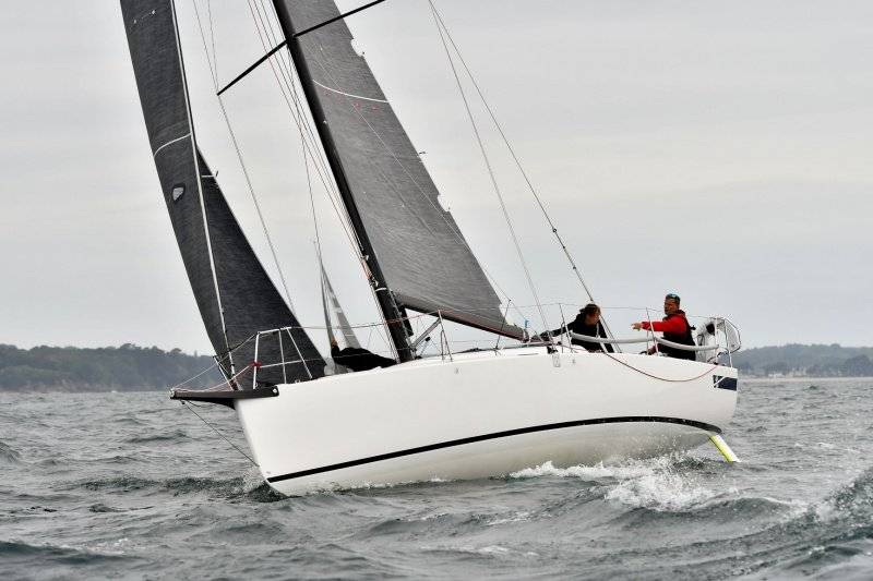 J 99