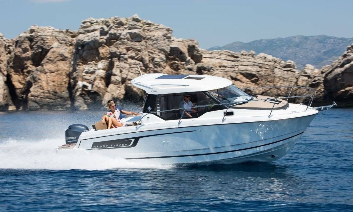 Merry Fisher 795
