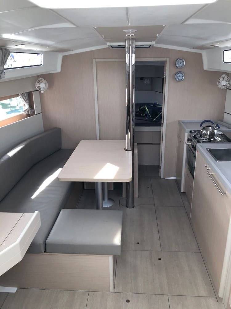 Oceanis 38 - 3