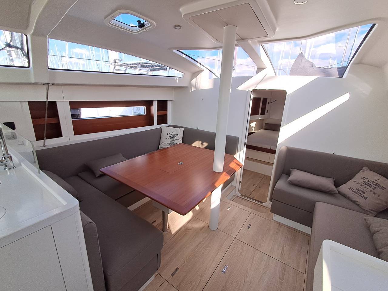 RM 1380 - 4