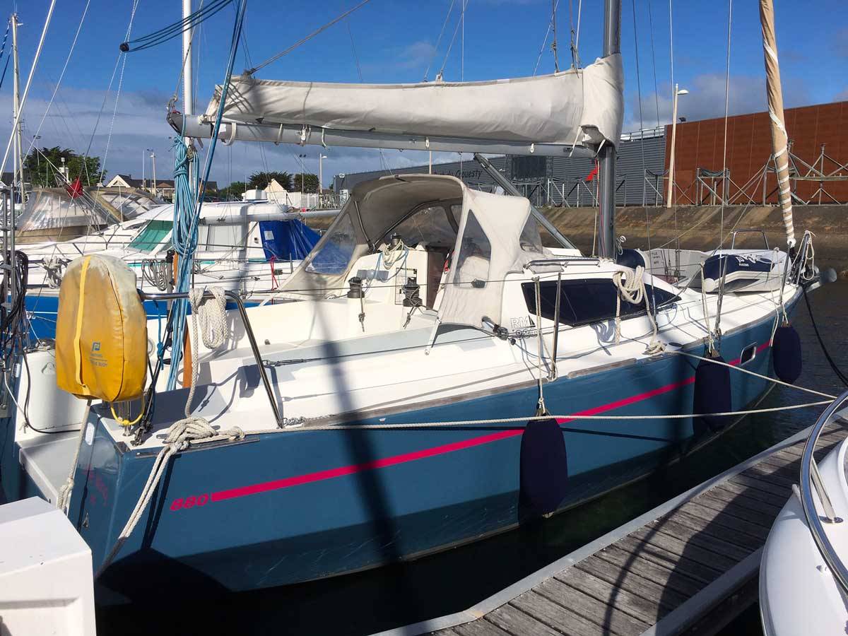 RM 880 biquille