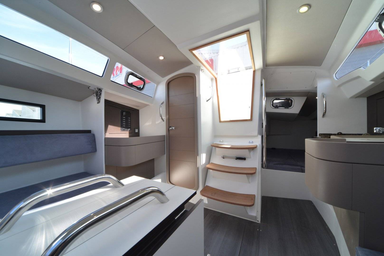 RM 890 - 3