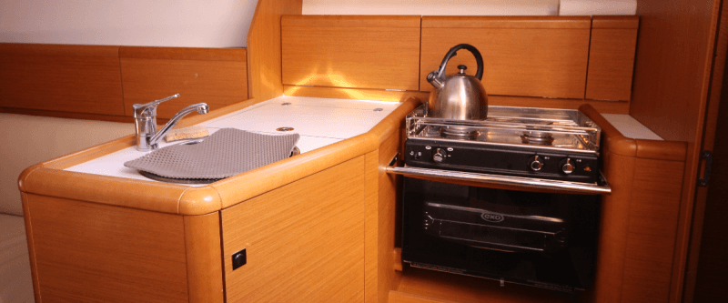 Sun Odyssey 33i Performance - 5