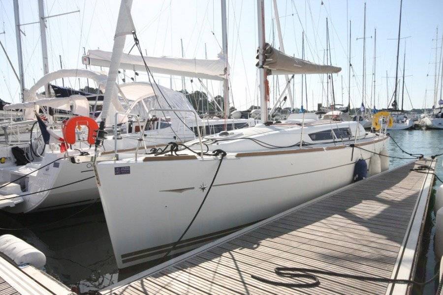 Sun Odyssey 33i Performance