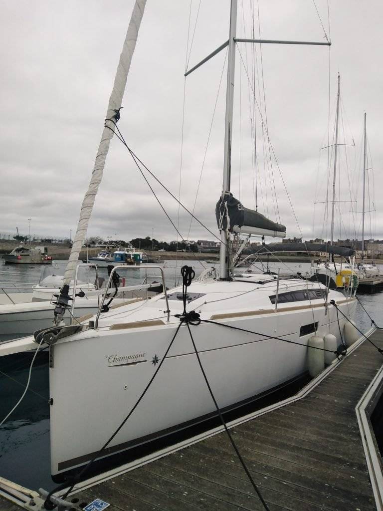 Sun Odyssey 349