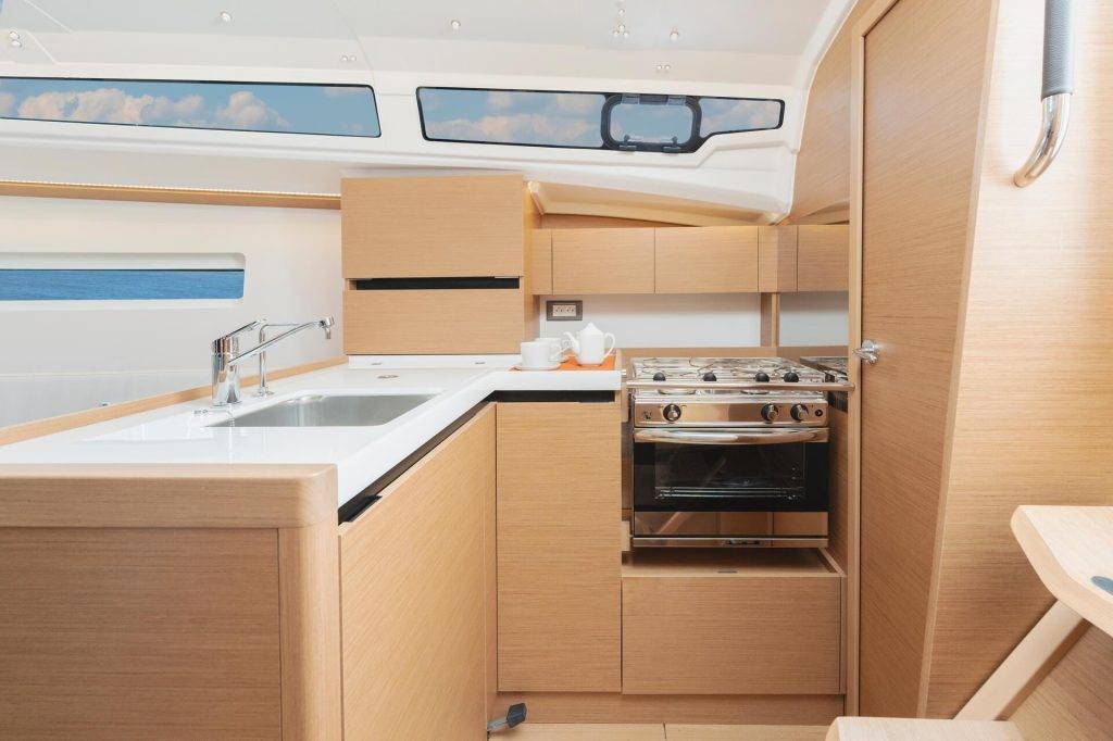 Sun Odyssey 350 - 4