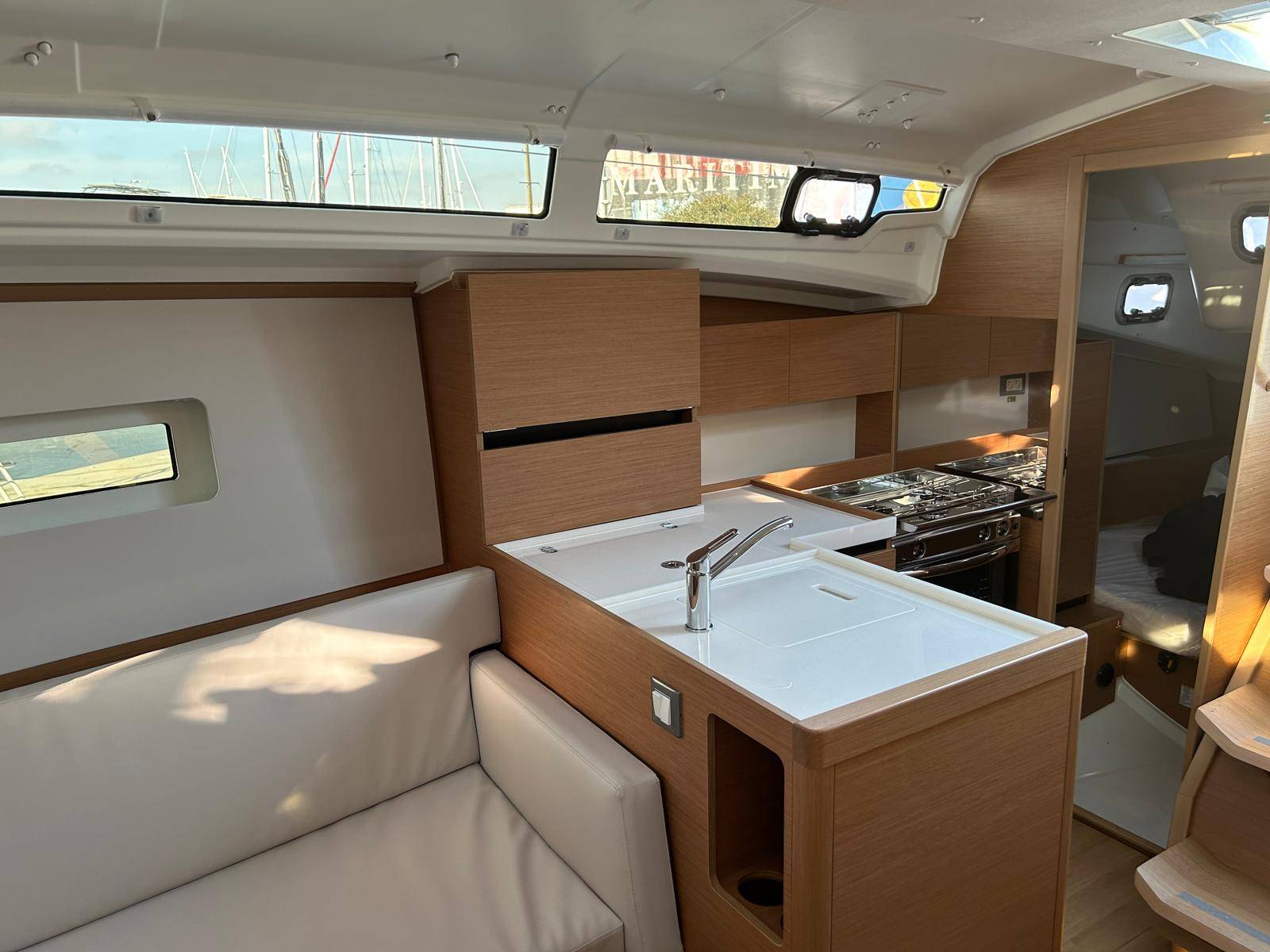 Sun Odyssey 350 - 2