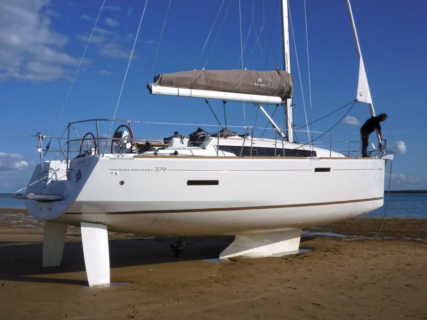 Sun Odyssey 379 - 5