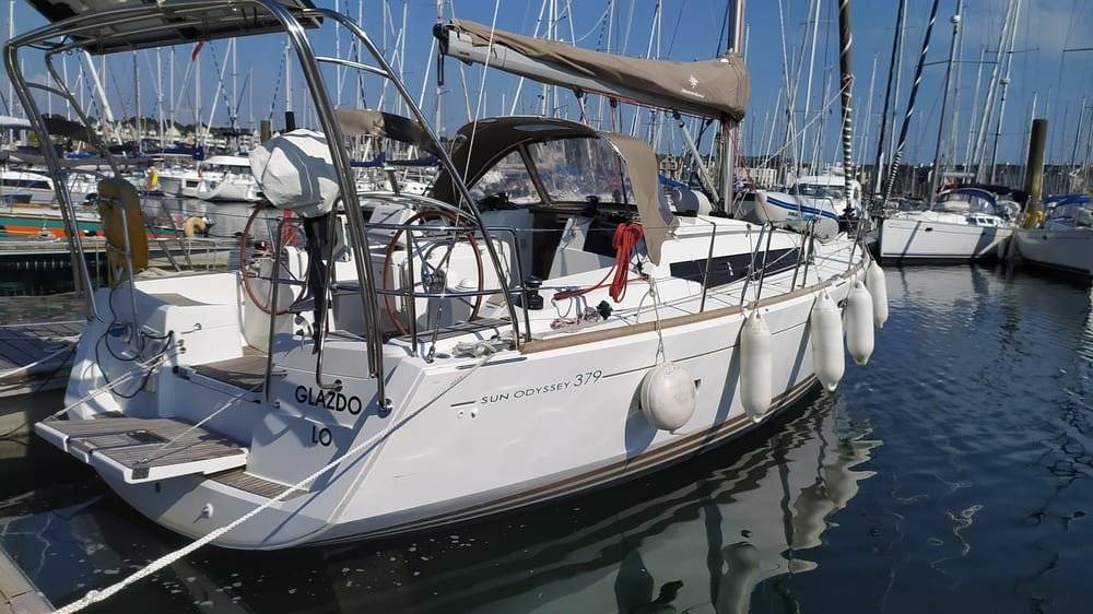 Sun Odyssey 379