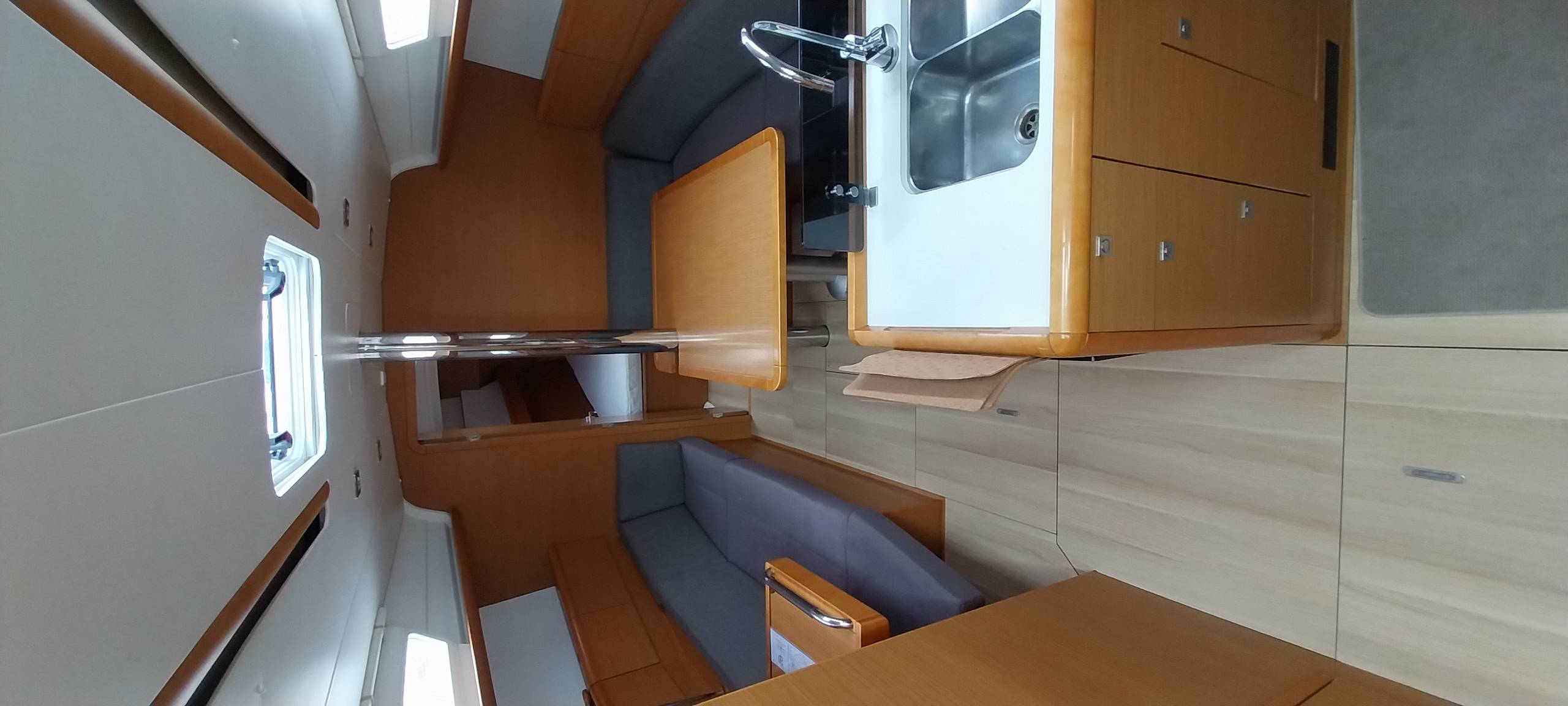 Sun Odyssey 379 - 5