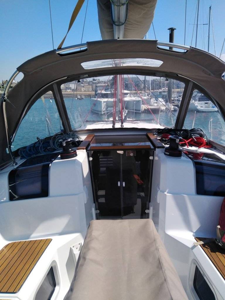 Sun Odyssey 389 - 5