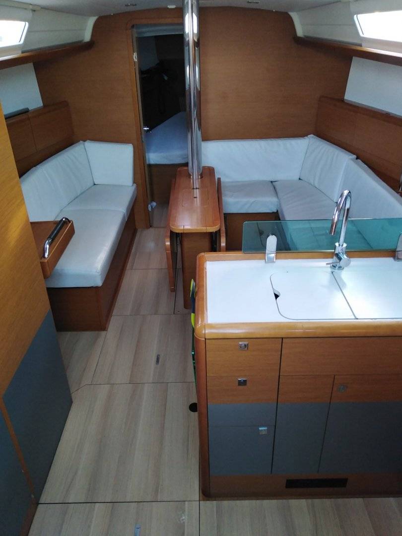 Sun Odyssey 389 - 2