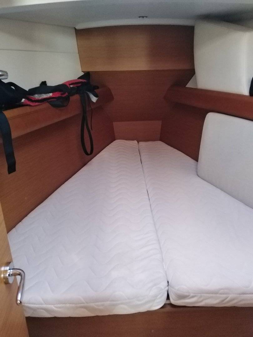 Sun Odyssey 389 - 4