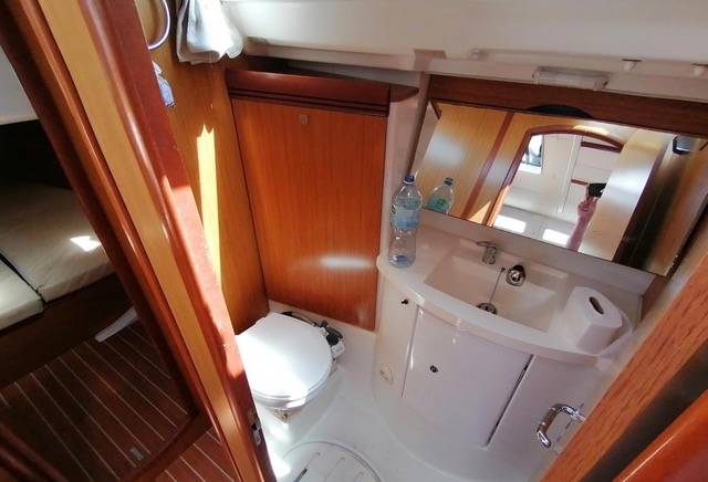 Sun Odyssey 42i - 2