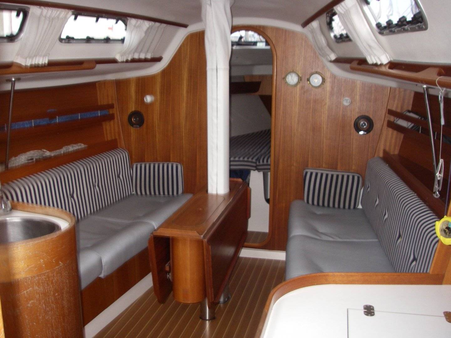 X Yacht 332 - 3