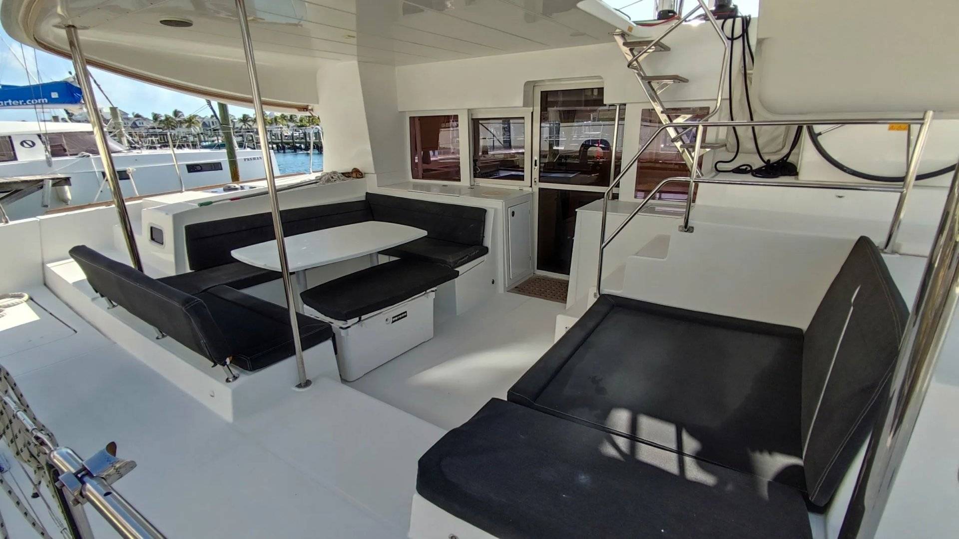 Lagoon 450 SporTop - 4