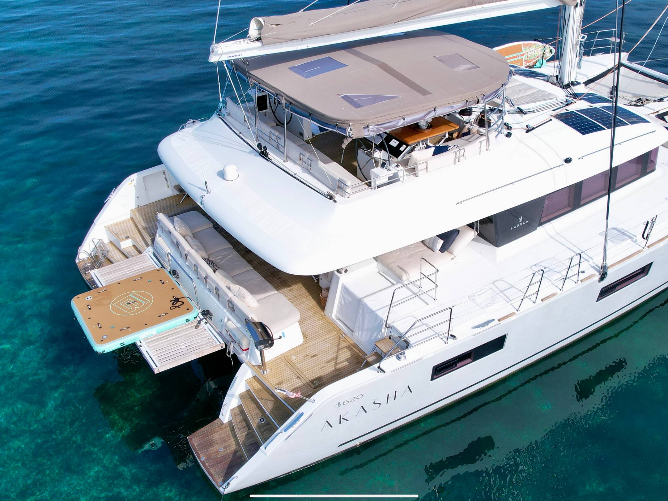 Lagoon 620