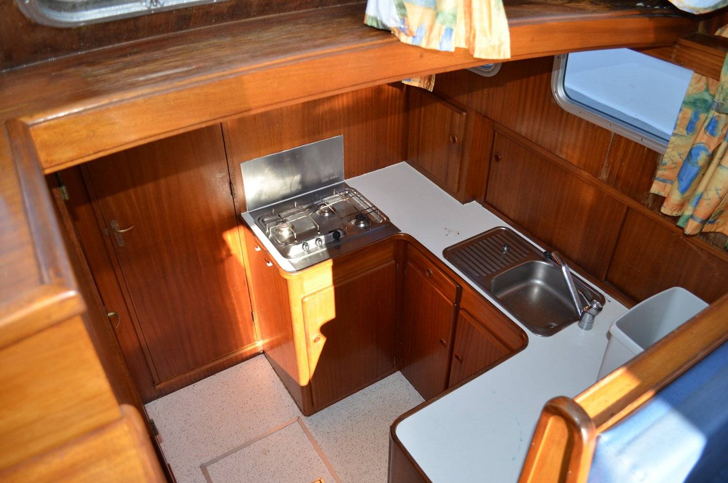 Yacht 36 - 5