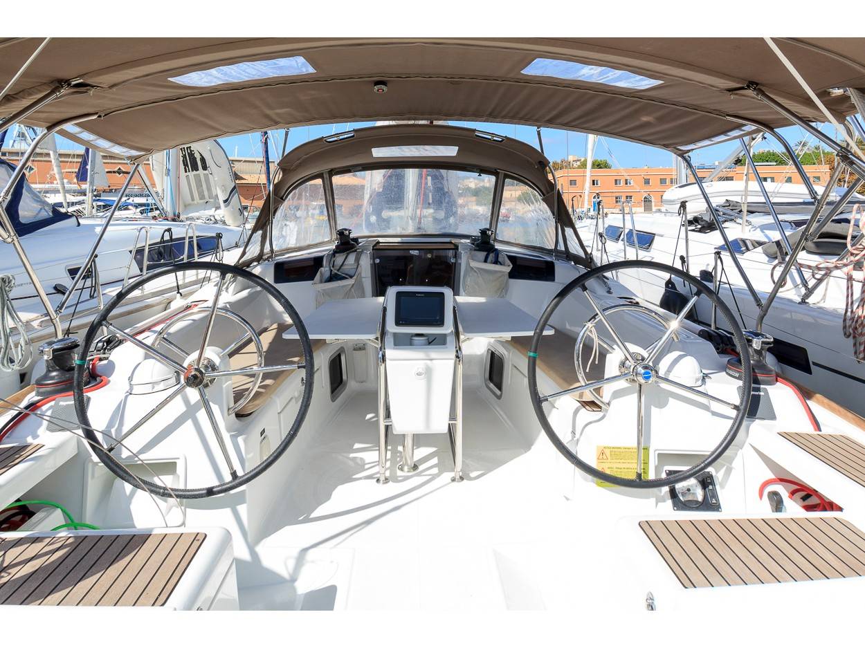 Sun Odyssey 419 - 3