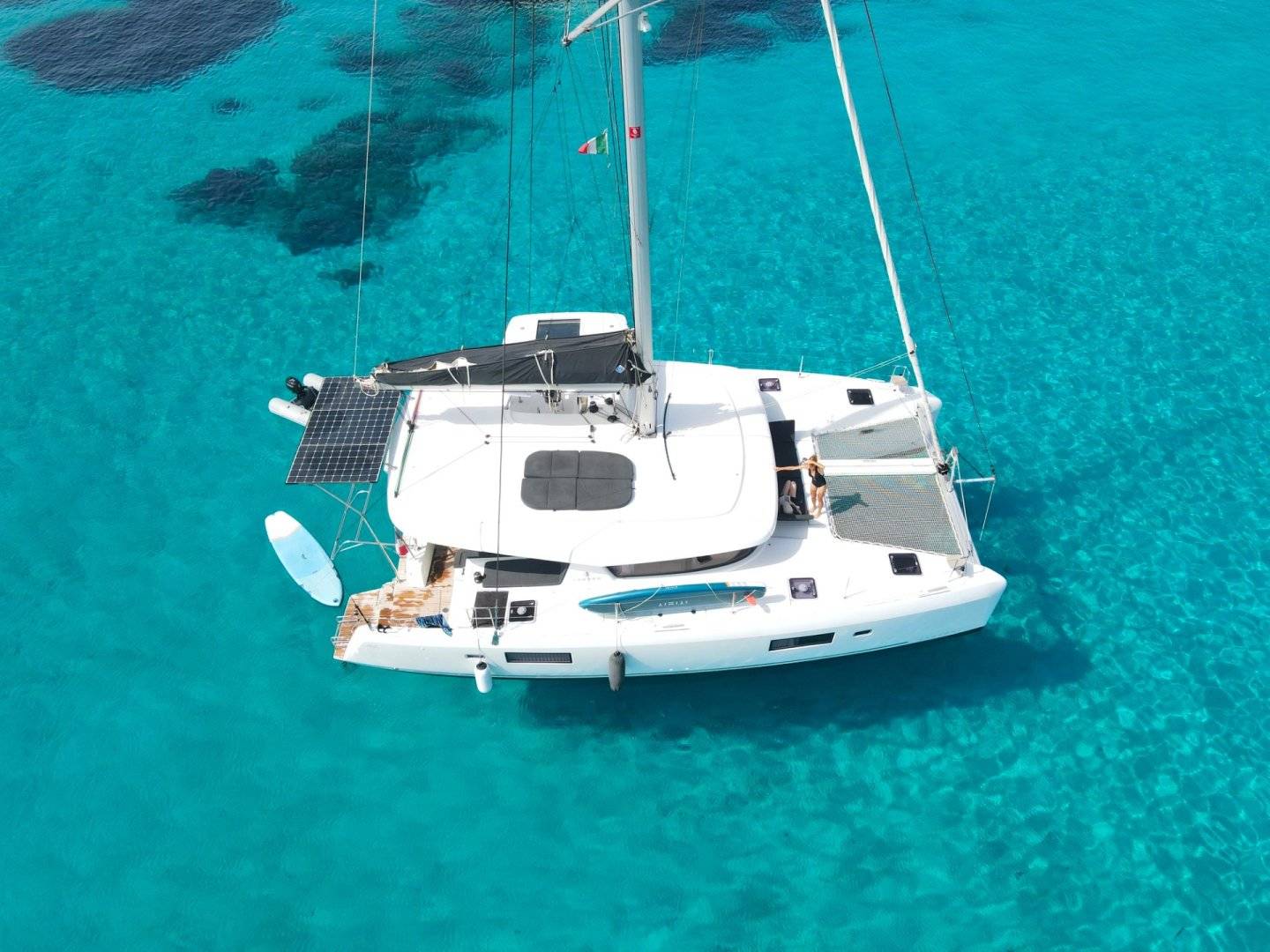 Lagoon 42