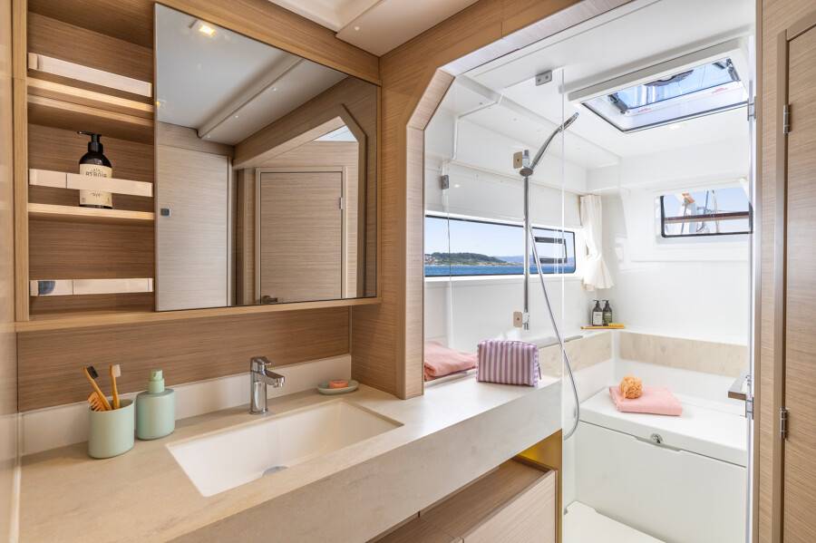 Lagoon 43 - 5