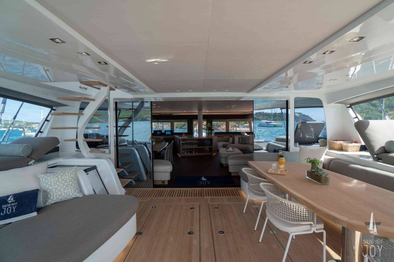 Lagoon Seventy 7 - 2