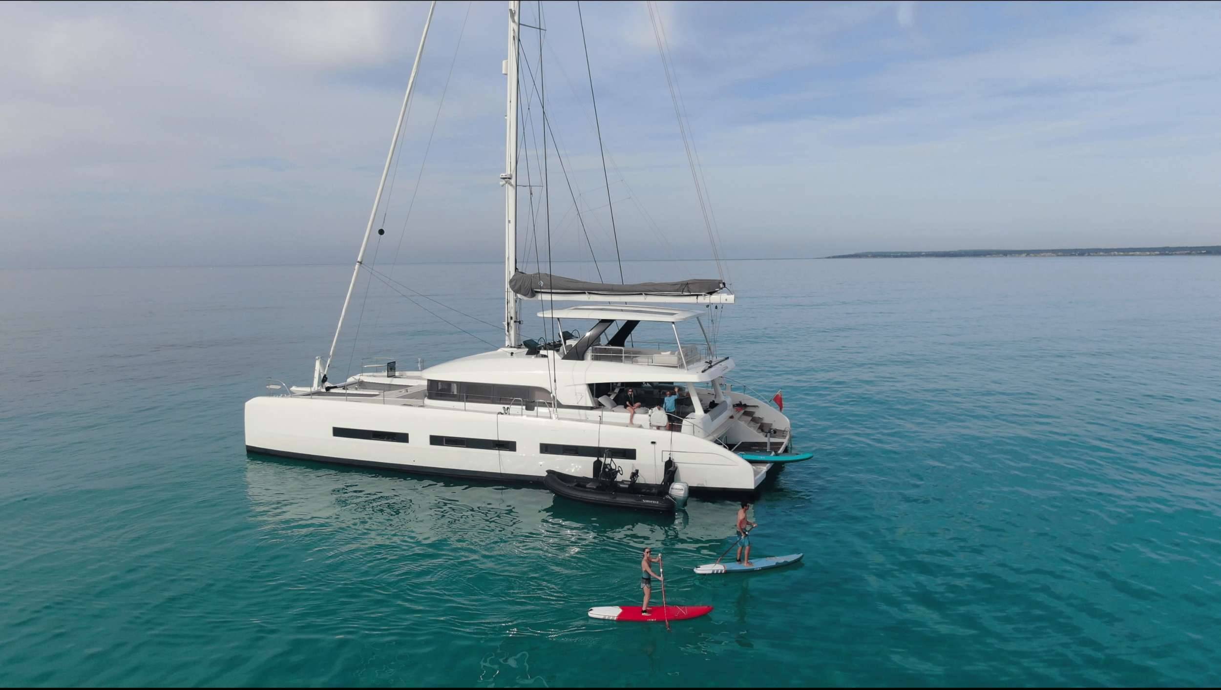 Lagoon Seventy 7