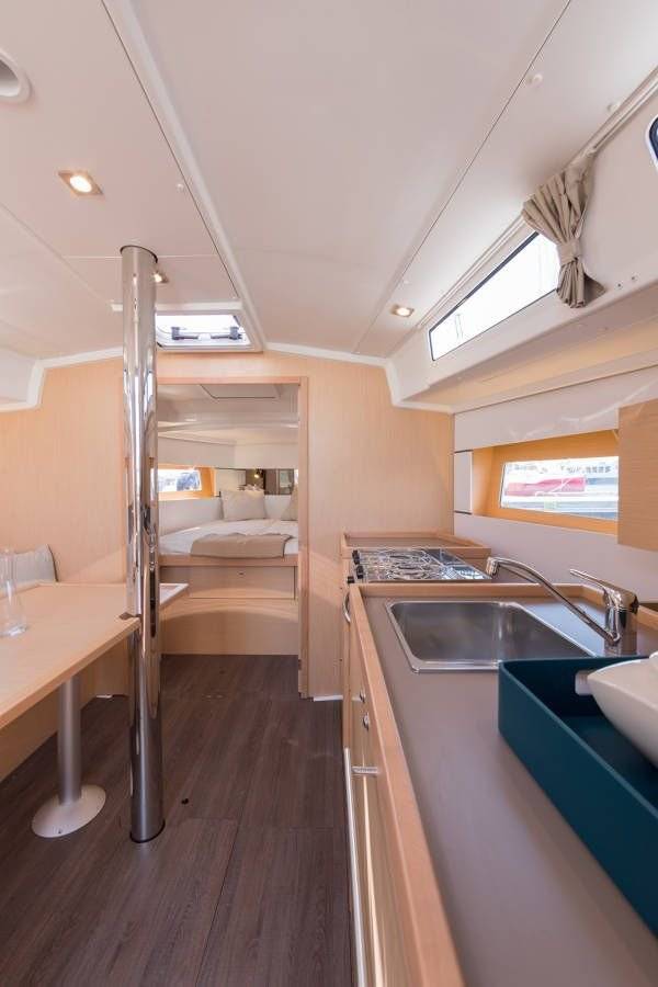Oceanis 38.1 - 2