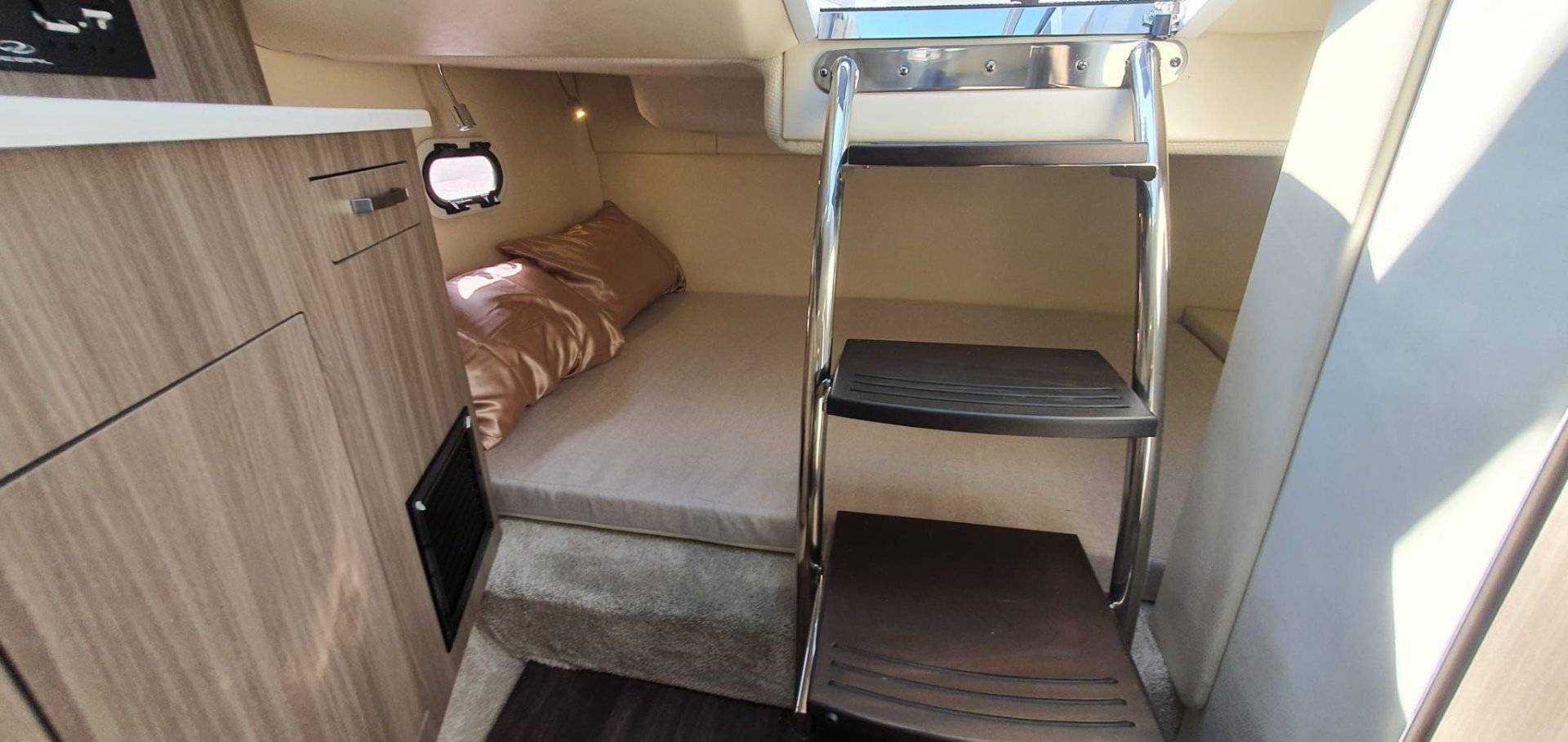 Regal 26 XO - 5