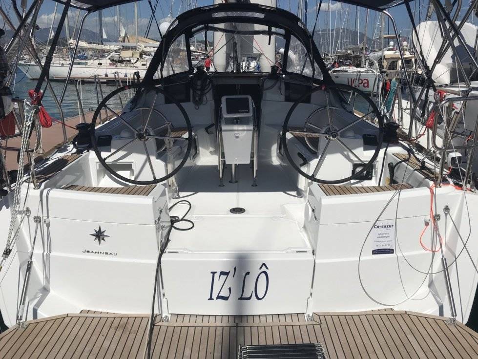 Sun Odyssey 389 - 2